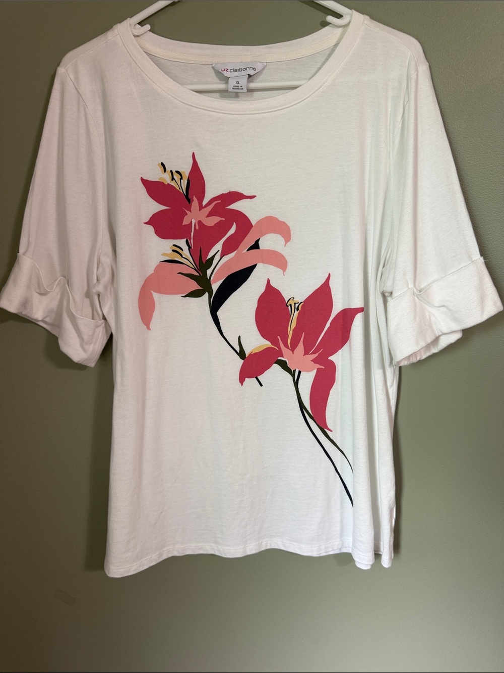 WOMAN’S LIZ CLAIBORNE SUMMER FLORAL SHIRT~